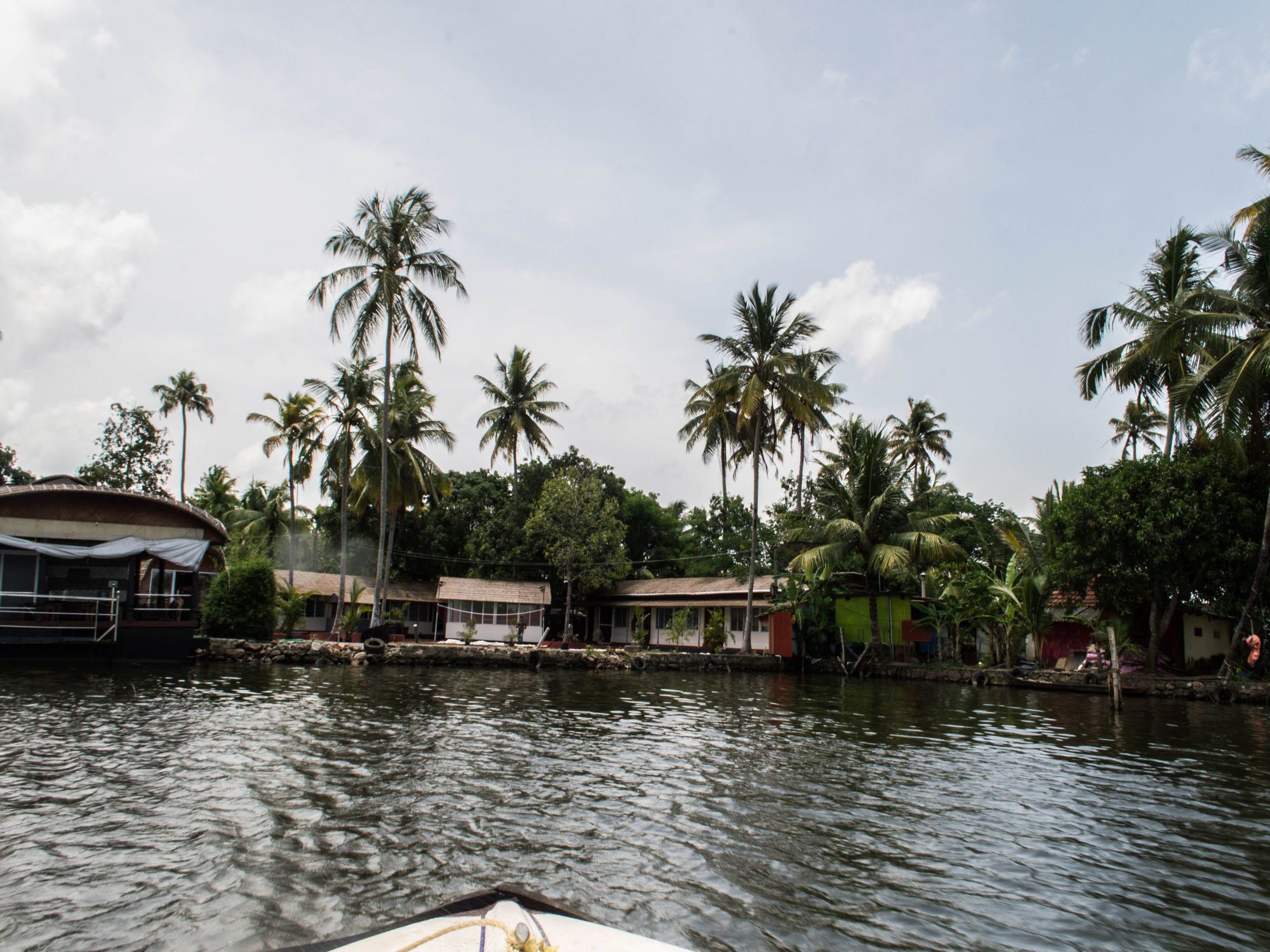 Oyo 5237 Island Lake Resort Alappuzha Exterior photo